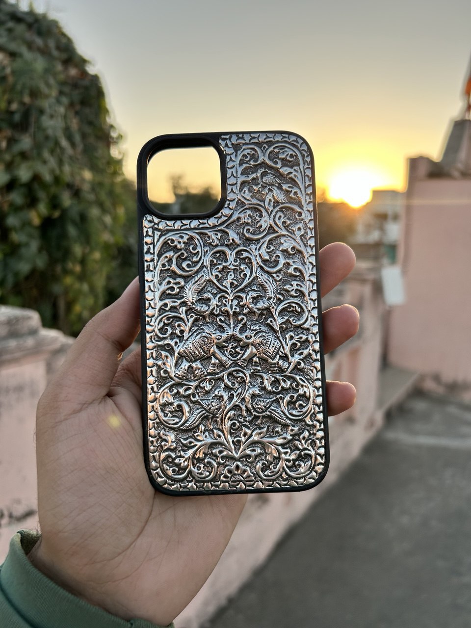 Elephant Design Silver Mobile Case - Handmade Luxury