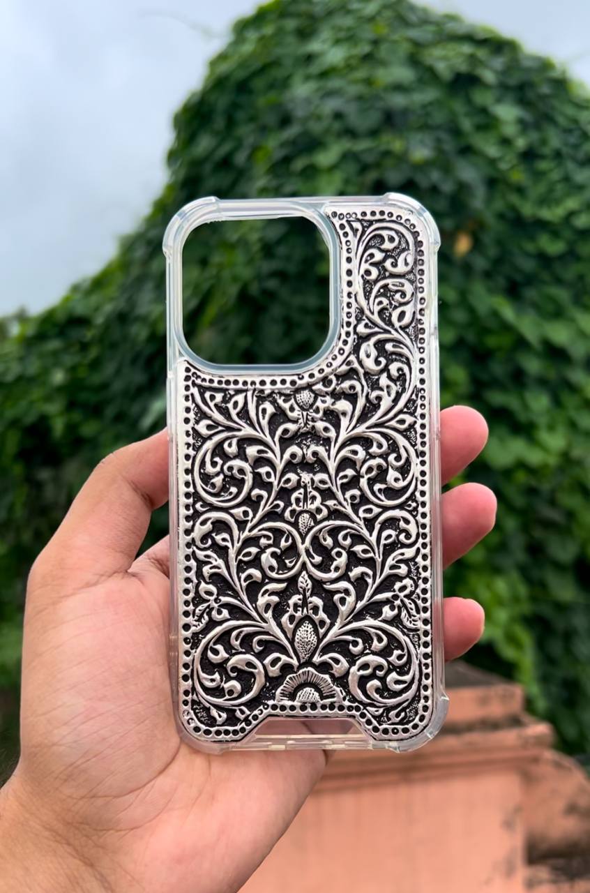 The Majestic Beauty - Exquisite Silver Mobile Case