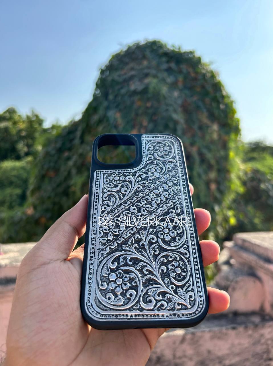 Classic Heritage: Pure Silver Phone Cover